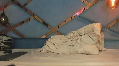 SkinnyZeth webcam model stream image