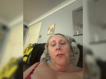 Naughtywife77 webcam bongacams model stream image