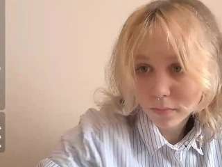 alysestrawn webcam model stream image