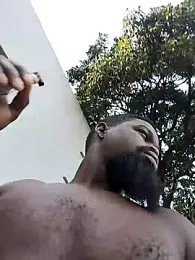 Chocolate_factory_man webcam model stream image