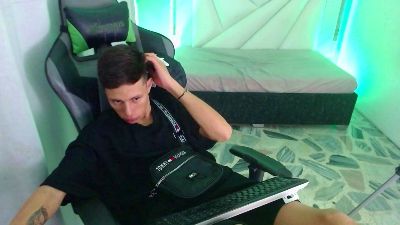 Didi_hard webcam model stream image