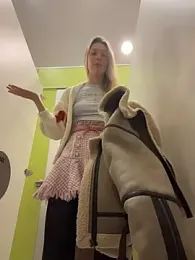 Lia__Love webcam model stream image