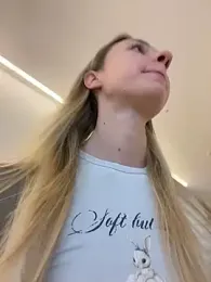 Lia__Love webcam model stream image