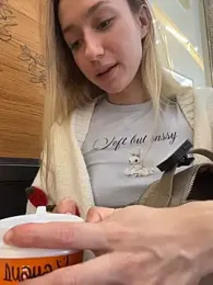 Lia__Love webcam model stream image