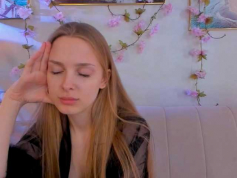 CrimsonAura webcam model stream image