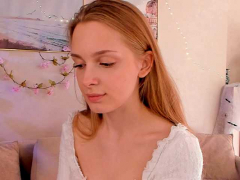 CrimsonAura webcam model stream image