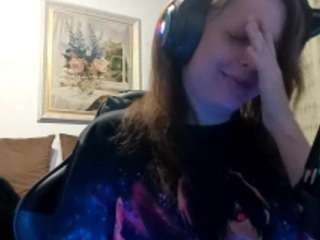 maisiegrate webcam model stream image