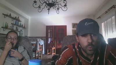 Quenomirees webcam model stream image