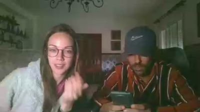 Quenomirees webcam model stream image