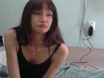 narcissistic-disorder webcam bongacams model stream image