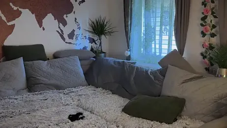 Monageil webcam model stream image