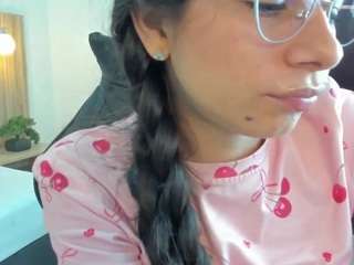 carlina-15 webcam model stream image