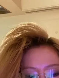 miumiu-66 webcam model stream image