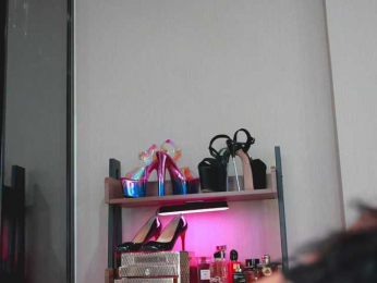 MillaBelle webcam model stream image