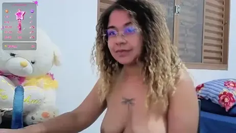 VitoriaFernandes webcam model stream image