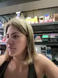 Andrea_19blonde webcam stripchat model stream image