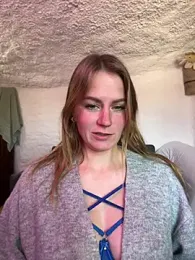 selenaluvv webcam model stream image