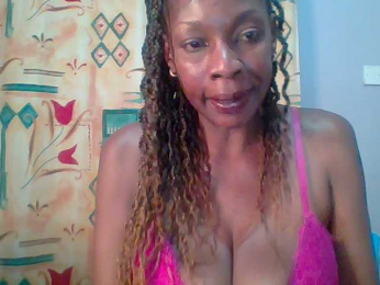 Dusky-funbags webcam model stream image