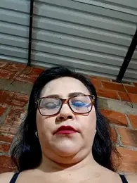 Dirty-Momm-Divorced-Hot webcam model stream image