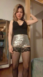 Malika025 webcam model stream image