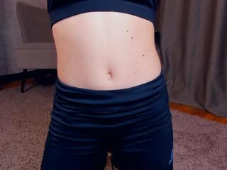 Chau Caira webcam model stream image