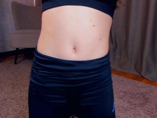 Chau Caira webcam model stream image