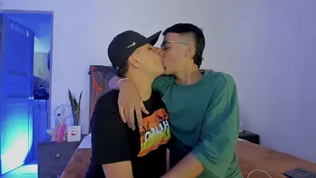 NoahLux webcam model stream image