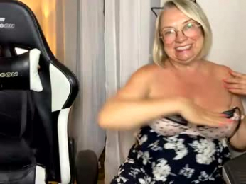 sexmoon11 webcam model stream image