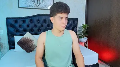 MaxxiCruz webcam model stream image