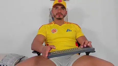 magnusclark webcam model stream image