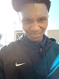 Dropdingo webcam model stream image