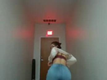 lovelyqueenaria webcam model stream image