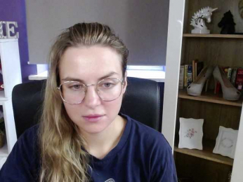 Soft-Zoey webcam model stream image