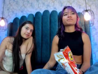 nahia_low webcam model stream image