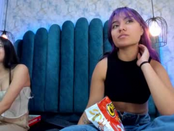 nahia_low webcam model stream image