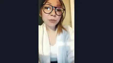 LoveFoxyQueen webcam model stream image