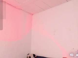 alice-massie1 webcam model stream image