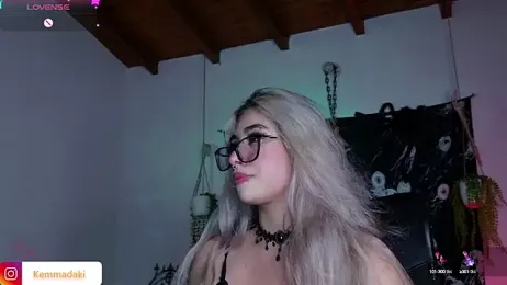 kemmadakii webcam model stream image