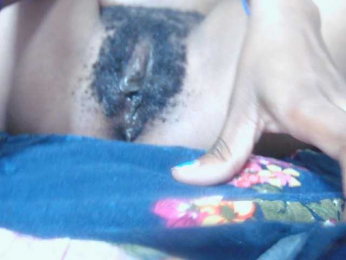 Skinybitchx webcam model stream image