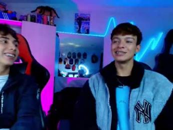 rawdudes webcam model stream image