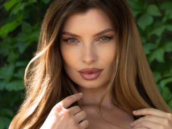 Alessia webcam model stream image