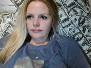 AngelAlone webcam model stream image