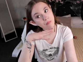 dolly-gleam webcam model stream image