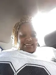 Thasha8 webcam model stream image