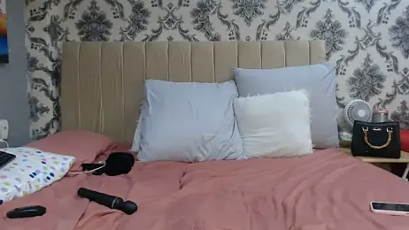 Thasha8 webcam model stream image