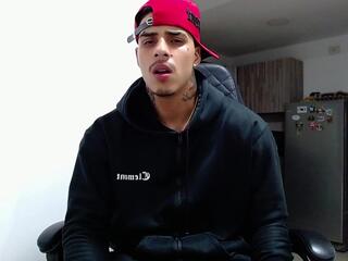 Ford Max webcam model stream image