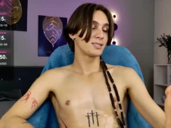 cleo_stringer_ webcam model stream image