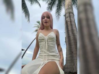 AstridMoss webcam bongacams model stream image