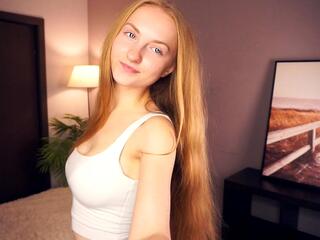 Moira Farro webcam model stream image