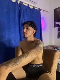 Kriss_Edwards webcam model stream image